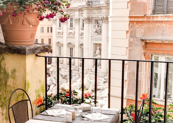 Relais Fontana Di Trevi 3*