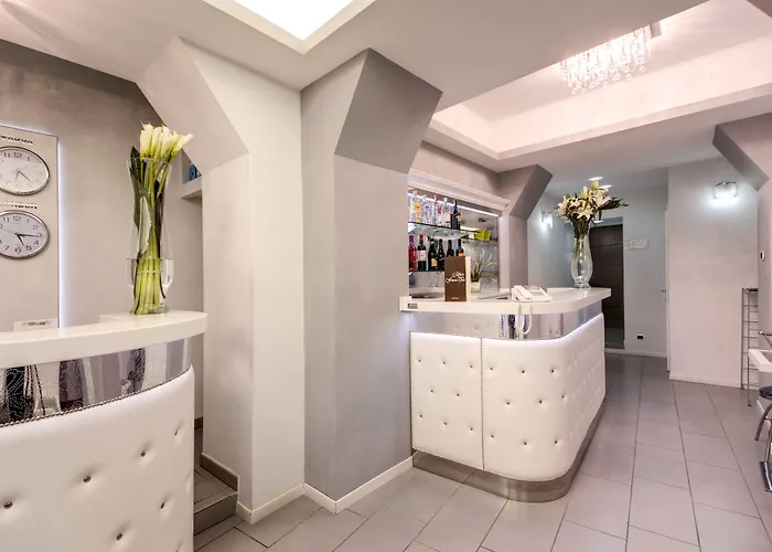 Relais Fontana Di Trevi 3*