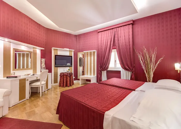 Otel Relais Fontana Di Trevi