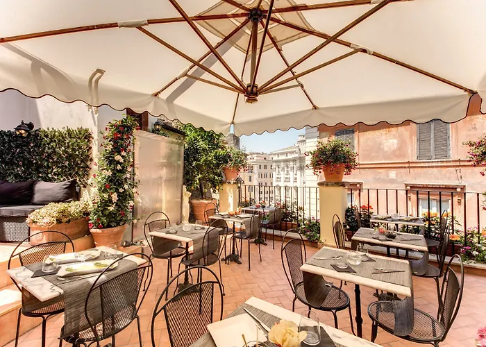 Otel Relais Fontana Di Trevi