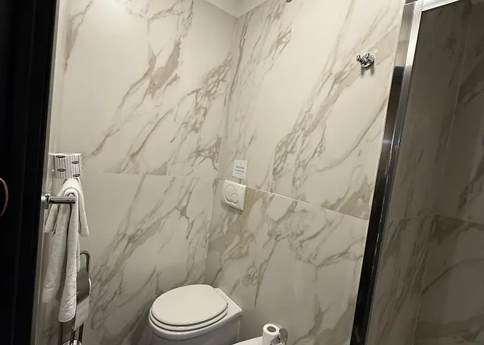 Otel Relais Fontana Di Trevi
