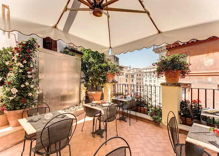 Отель Relais Fontana Di Trevi