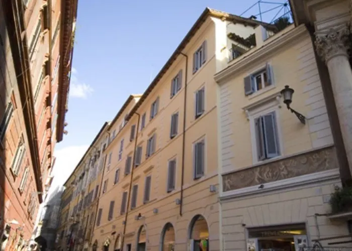 Relais Fontana Di Trevi Рим