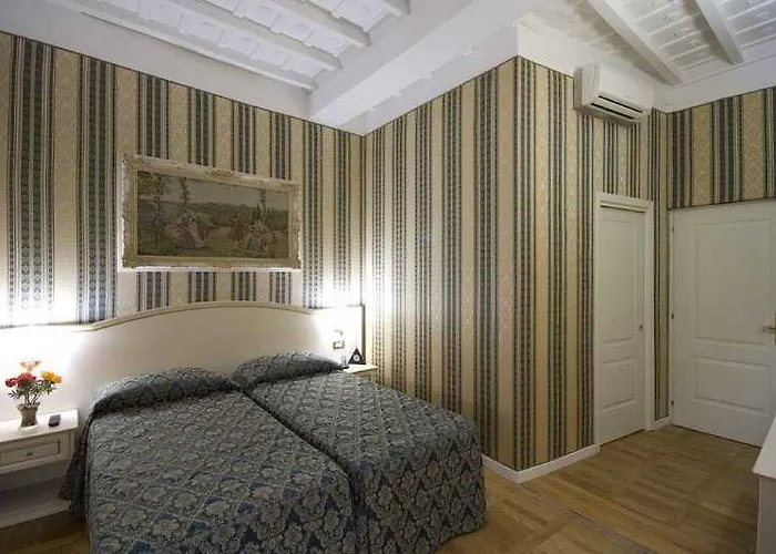 Otel Relais Fontana Di Trevi 3*